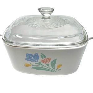 Vintage Corning Ware Casserole Dish Friendship Pattern 1.5 Liters Glass Lid